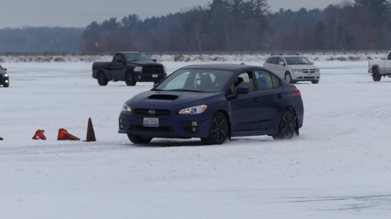 Illustration for article titled Ice Racing in Wisconsin